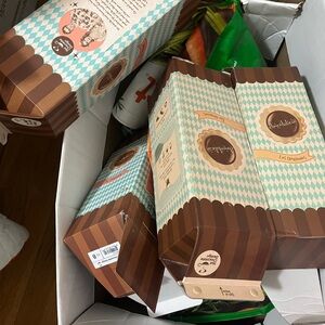 4 hot chocolate design shoe boxes